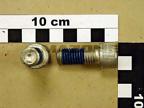 Болт 4762 12Х30 10,9FLZNT-48